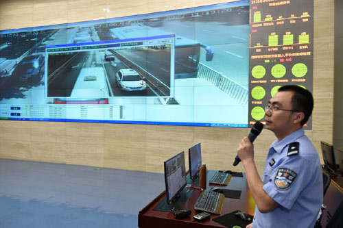 福州——福州警方在全国率先推出机动车乱鸣喇叭自动抓拍系统